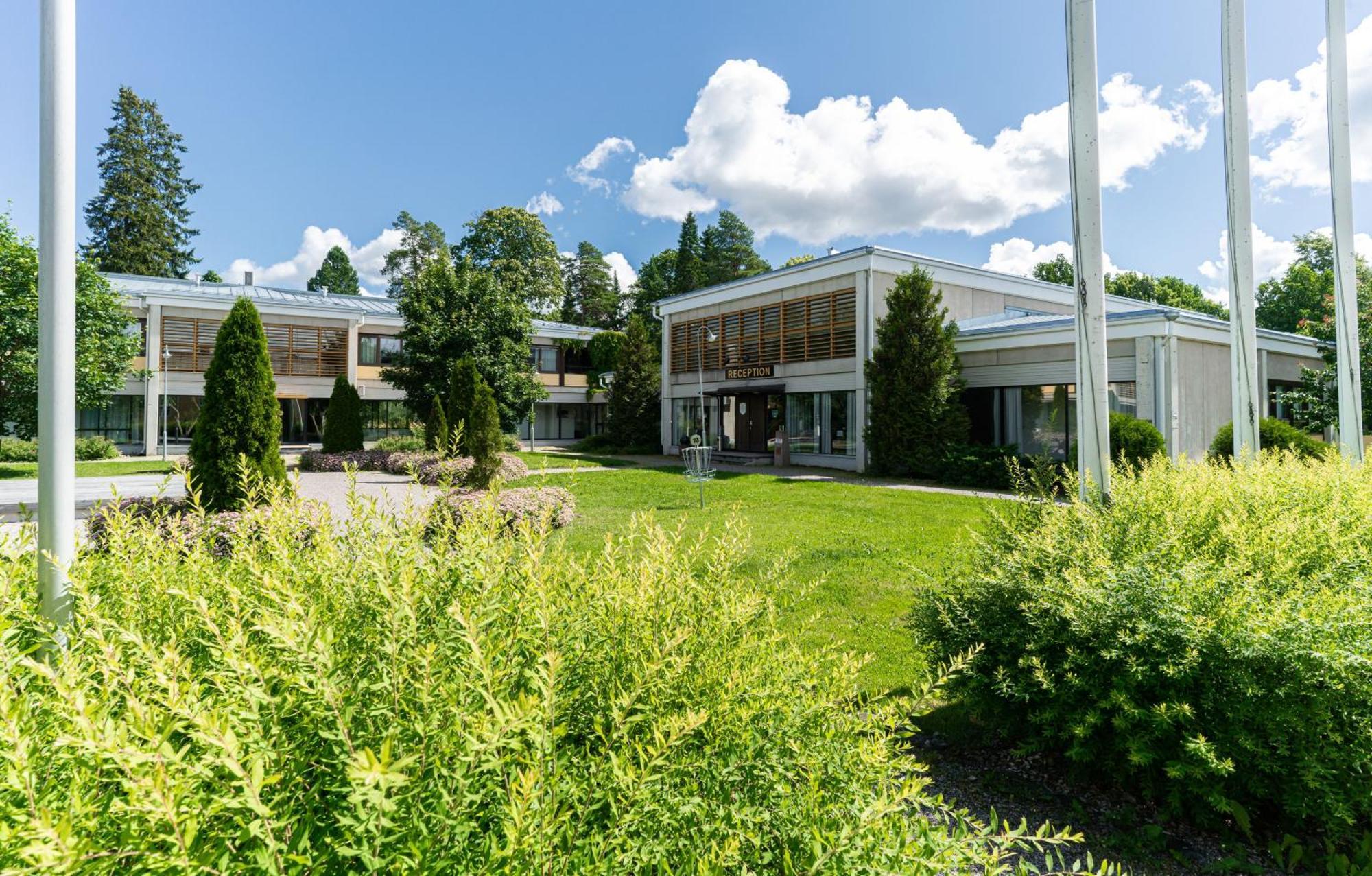 Sannasin Kartano Hotel Exterior photo